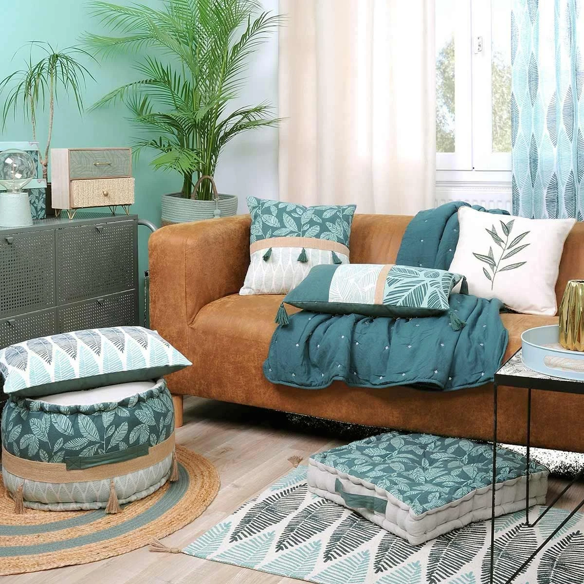 Tenda Arredo Trasparente Nashi Con Borchie 140x260 Cm W666 4 Tenda Arredo Trasparente Nashi Con Borchie 140x260 Cm W666 - immagine 4