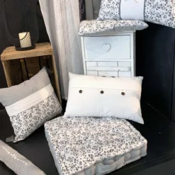 Cuscino Da Pavimento Ombeline 45x45x10 Cm Con Manico J404 -Articoli Per La Casa cuscino da pavimento ombeline 45x45x10 cm con manico 3