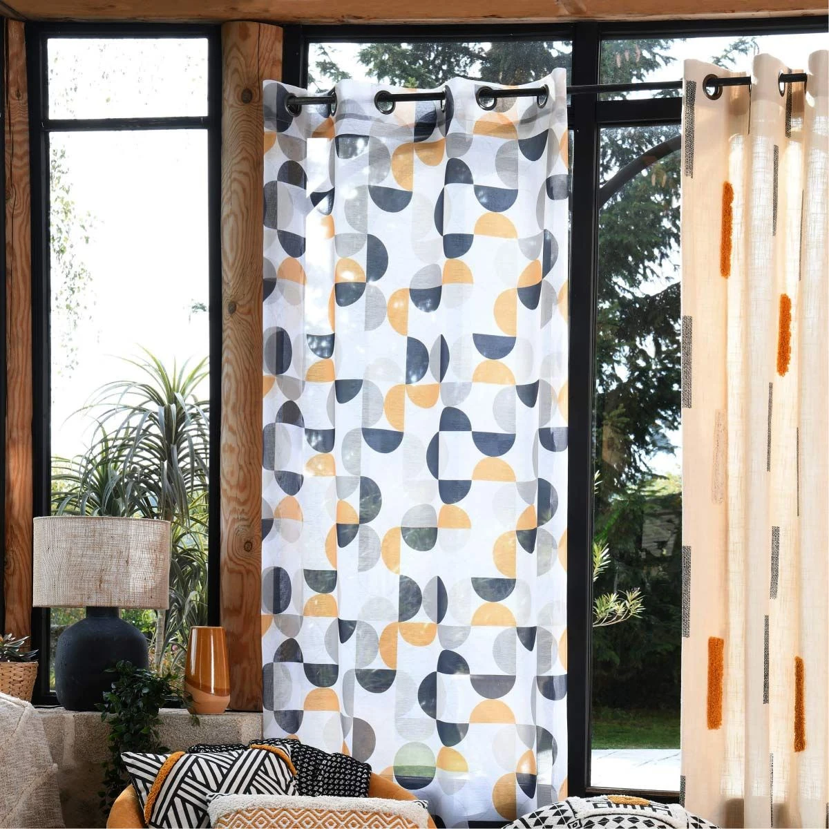 Tenda Arredo Trasparente Beloha Con Borchie 140x260 Cm J487 3 Tenda Arredo Trasparente Beloha Con Borchie 140x260 Cm J487 - immagine 3